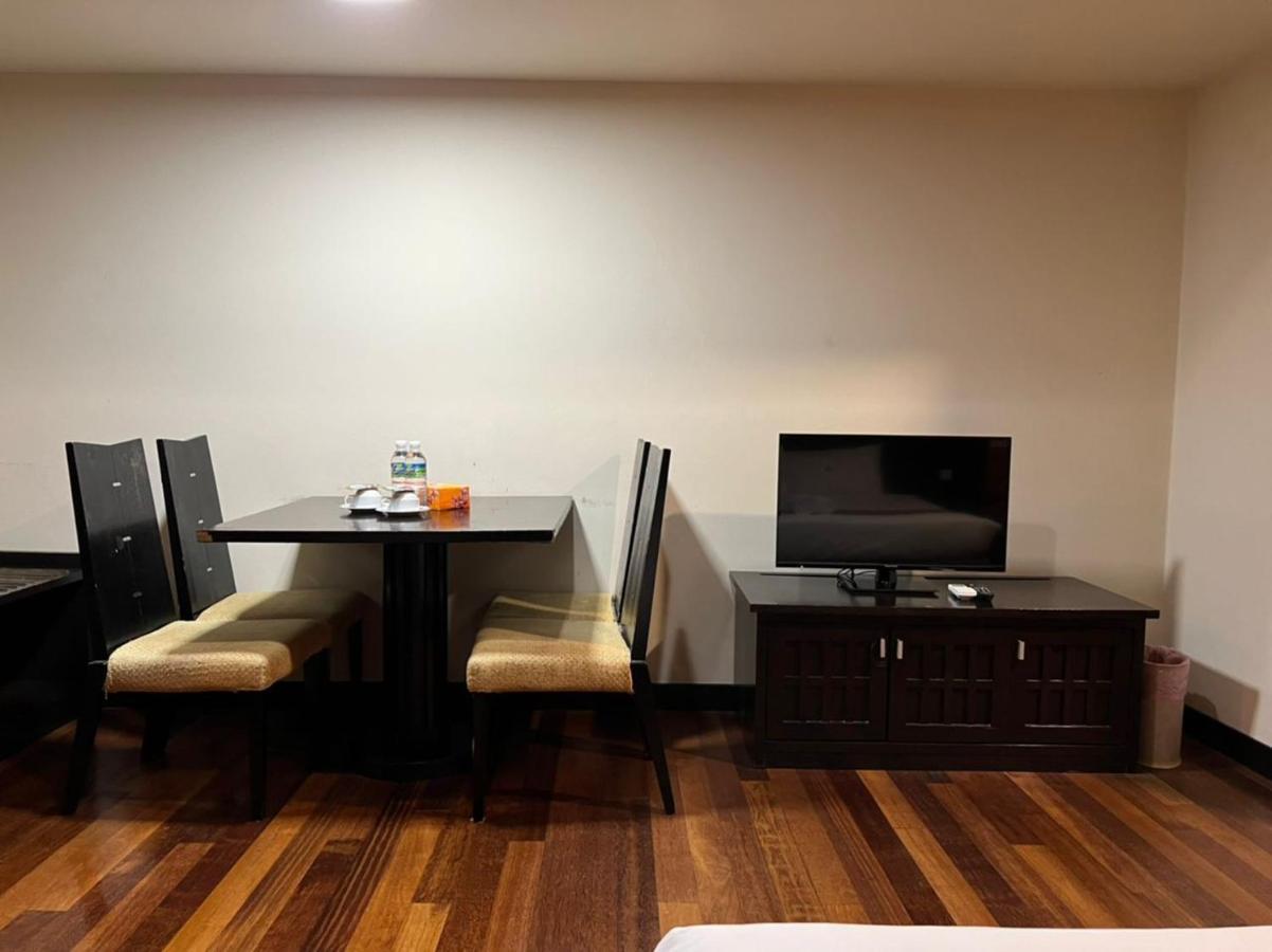 Raintree Resort Suites Petaling Jaya Extérieur photo